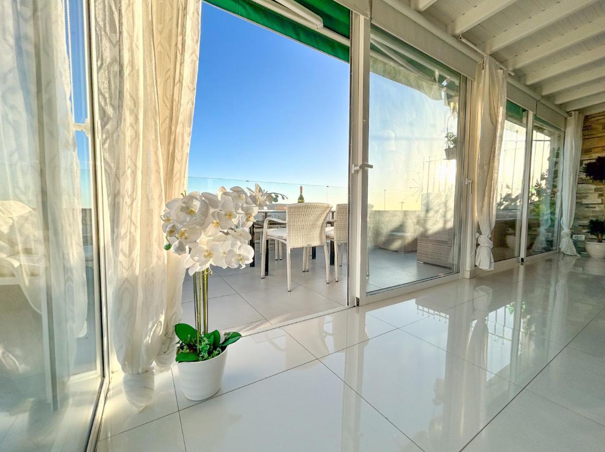 Penthouse Of Views Los Cristianos Los Cristianos  Exterior photo